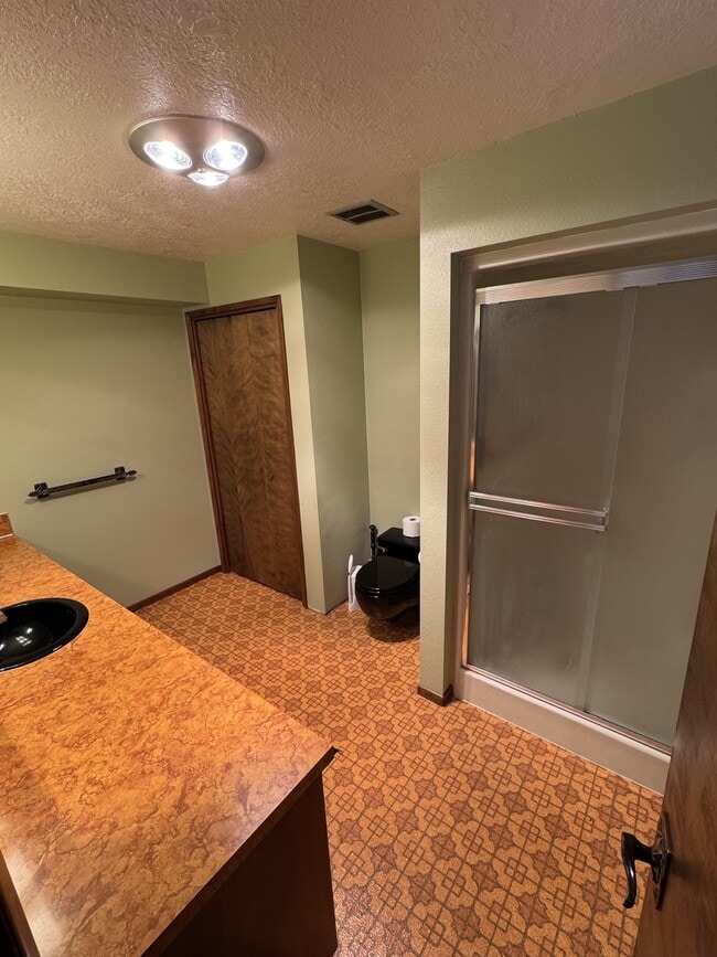 Building Photo - 19774 Grade Rd SE