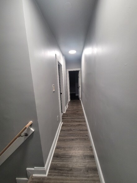 Building Photo - 813 S 9th St