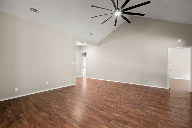 Building Photo - 12600 Deer Falls Dr
