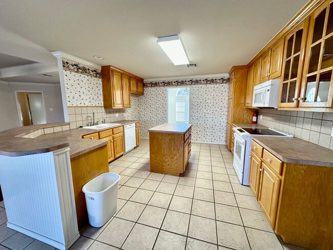 Building Photo - 3bd 2ba House In Robinson, Tx!