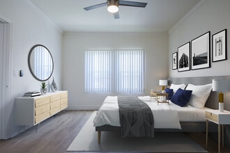 Building Photo - Unique and Spacious Apartment in East Hollywood