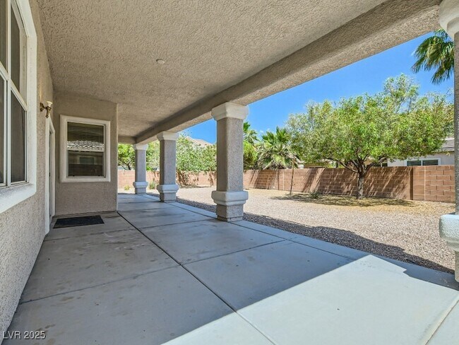 Building Photo - 3709 White Lion Ln