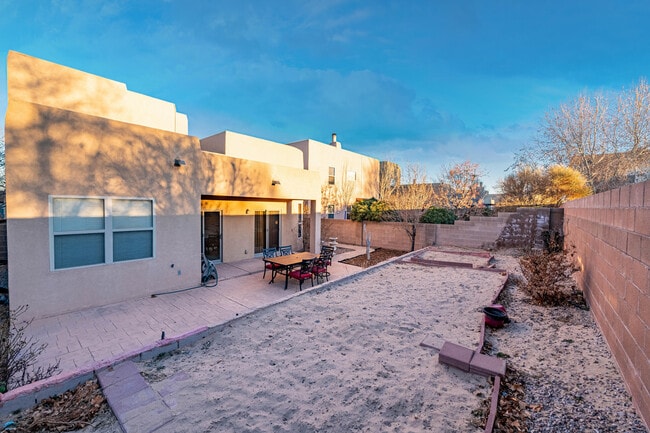 Building Photo - 9719 Calle Chamisa NW