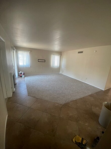 Primary Photo - 5532 N La Casita Dr