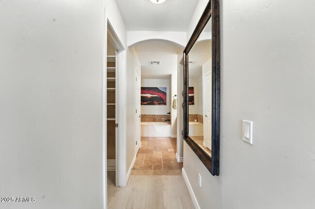 Building Photo - 5350 E Deer Valley Dr