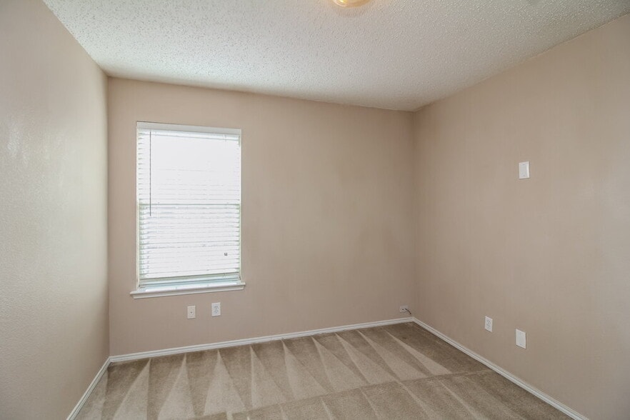 Building Photo - 6601 Swainson Trail