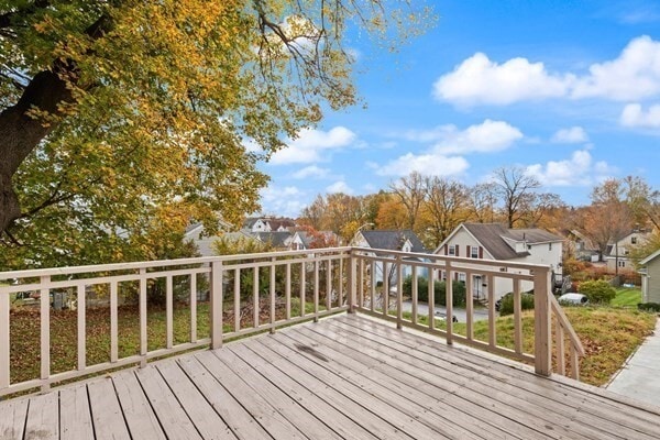 Building Photo - 10 Minthorne St