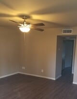 Building Photo - Danbury Manor Apartments