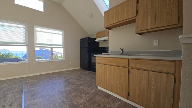 Building Photo - 2927 Federal Ave