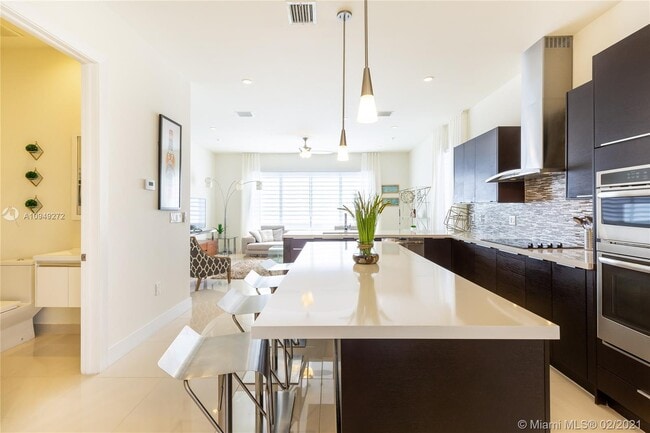 Building Photo - 6611 NW 105th Pl