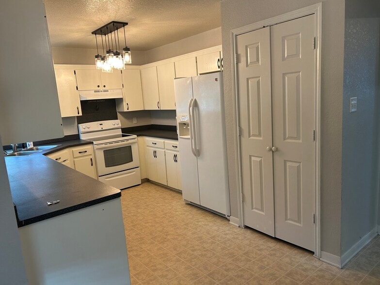 Building Photo - 136 Co Rd 4889