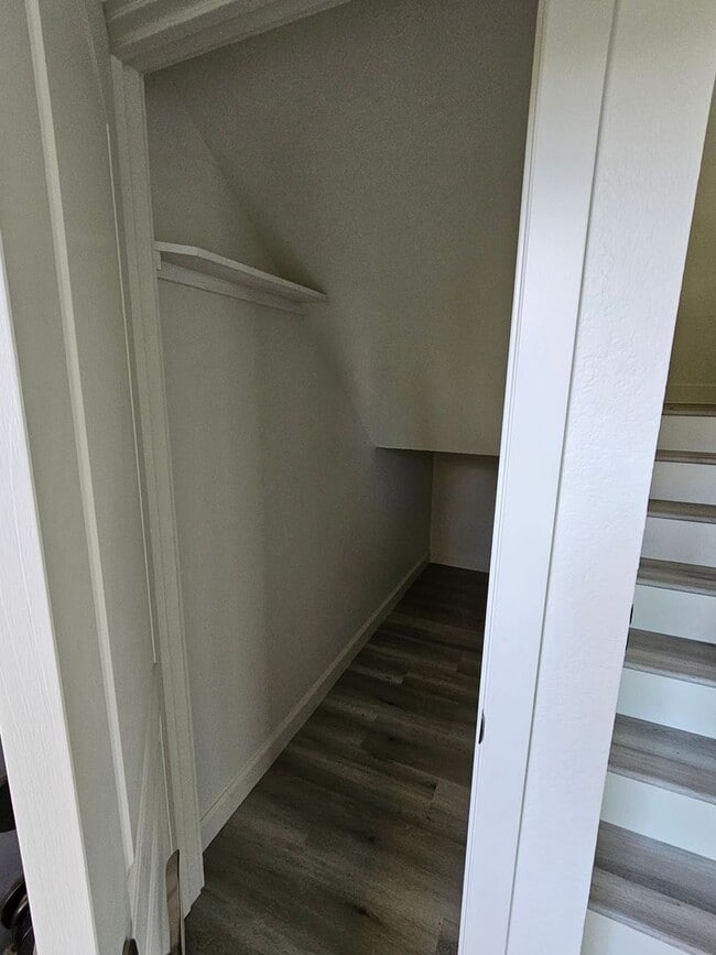 Building Photo - Gorgeous PRIVATE GATED COMMUNITY 3 Bed/2.5 Bath Townhome in Terrace Hills - San Jose