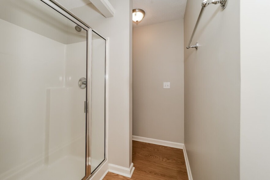 Building Photo - 8416 Somerton Cir