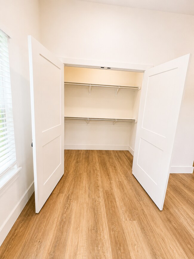 Building Photo - Michael Cole Townhomes