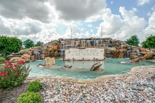 Building Photo - 10512 Wagon Wheel Way