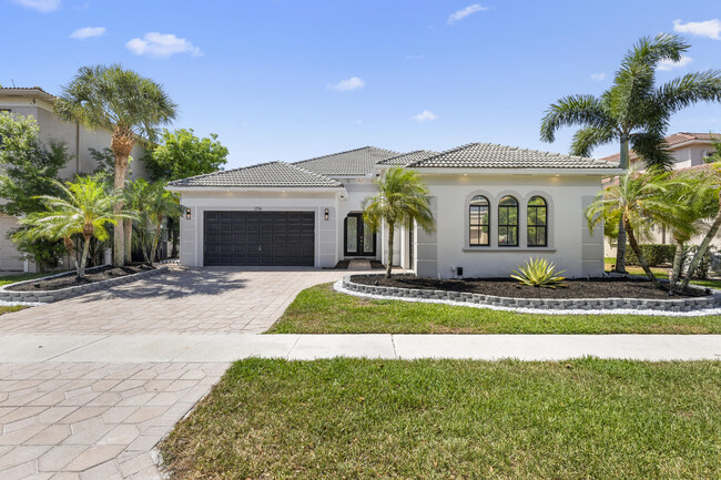 Building Photo - 1256 Beacon Cir