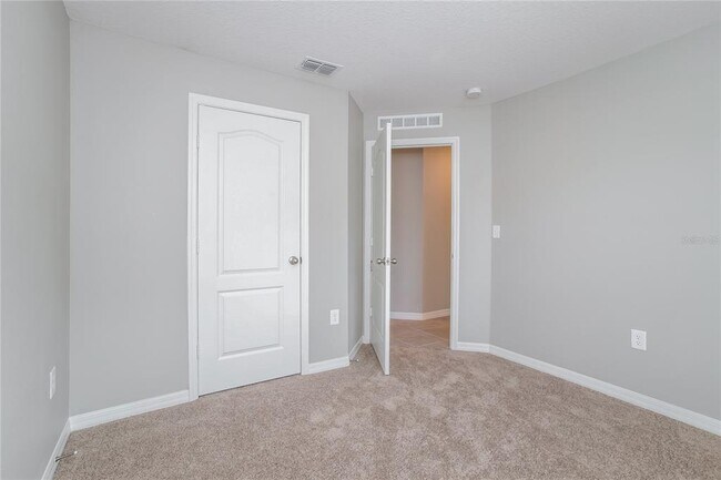 Building Photo - 1725 Canaan Lp