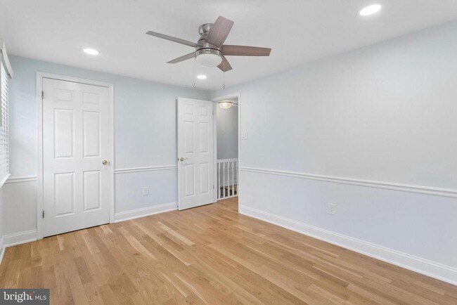 Building Photo - 306 Candlewood Ln
