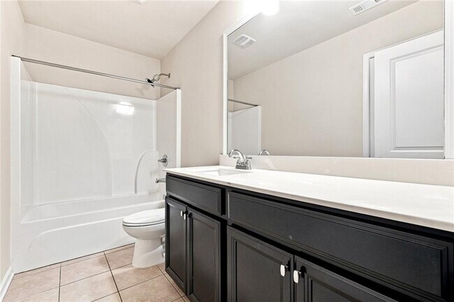 Building Photo - 4615 Woodbine Way