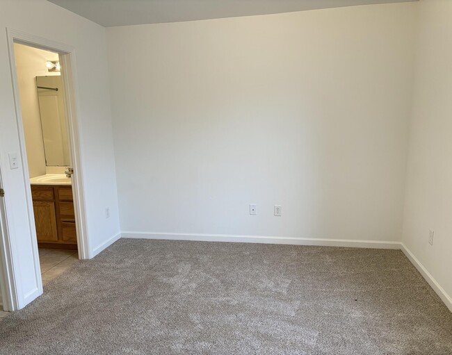 Building Photo - 27 Baywood Ct NW