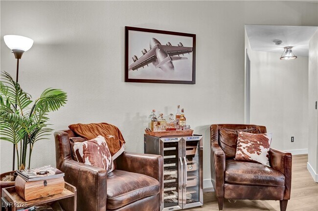 Building Photo - 8733 Red Brook Dr