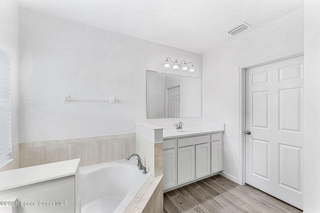 Building Photo - 4387 Broomsedge Cir