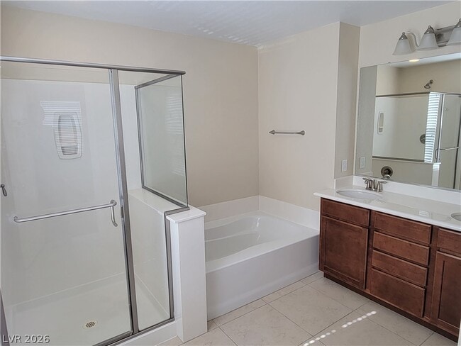 Building Photo - 3001 Camino Sereno Ave