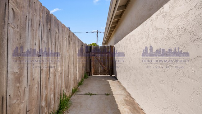 Building Photo - Cypress