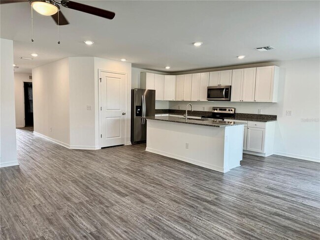 Building Photo - 4110 Targee Ave