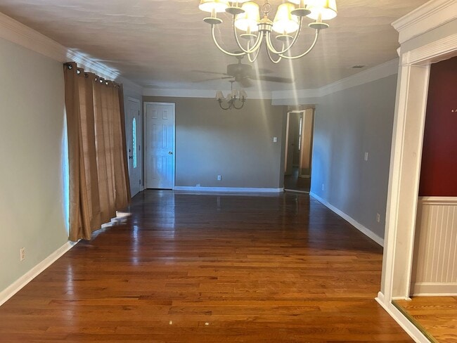 Building Photo - 310 Macks Dr