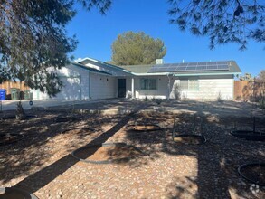 Building Photo - Apple Valley- 3 Bedrooms, 2 Bathrooms, Sol...