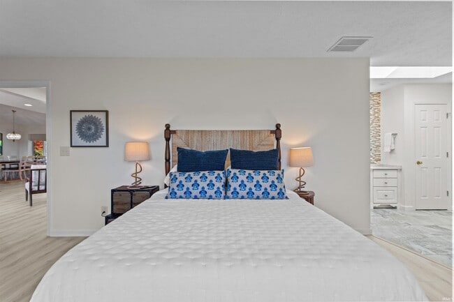 Building Photo - 2083 W 425 N