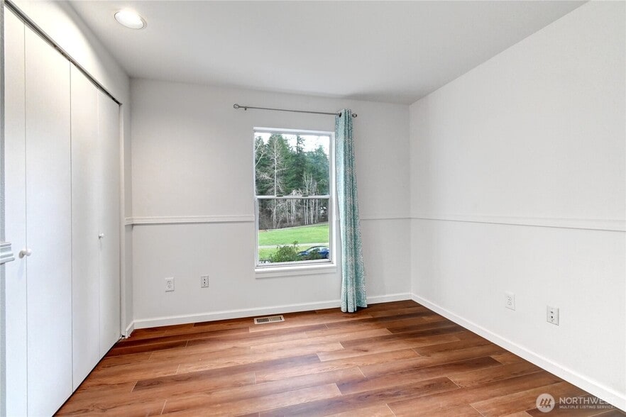 Building Photo - 4180 244th Pl SE