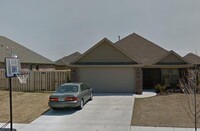 Building Photo - 3054 N Raven Ln