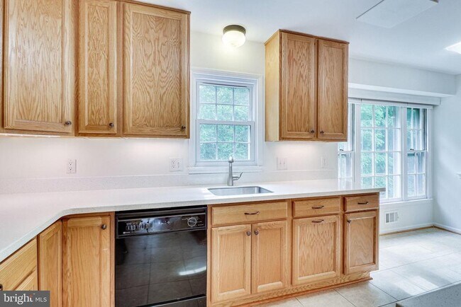 Building Photo - 4809 Tabard Pl