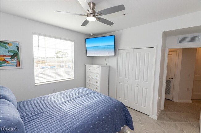 Building Photo - 15375 Grn Acrs Ave