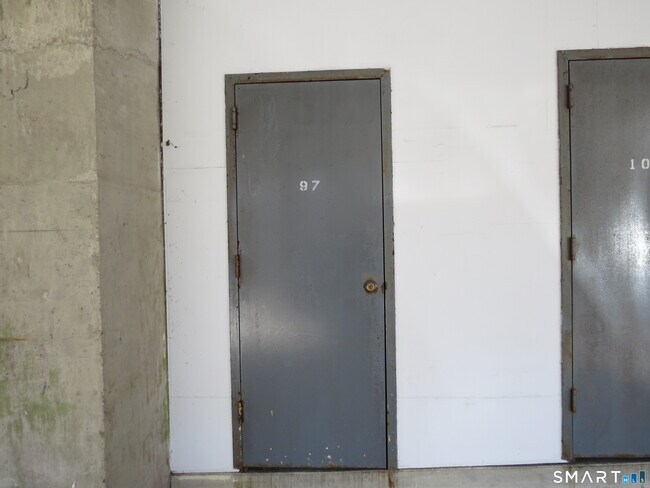 Building Photo - 97 Highland Rd