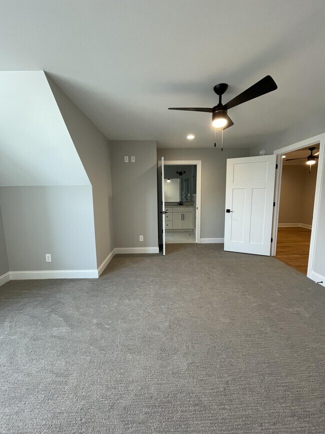 Building Photo - 1043 N Westyn Lp