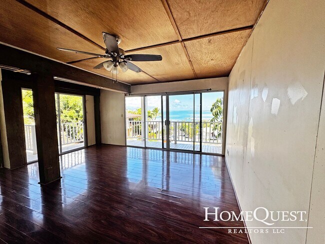 Building Photo - Large 4BR/2.5BA Home with a View!  $4500/mo