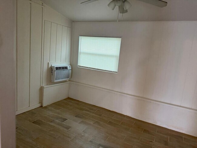Building Photo - 1790 Loralin Dr