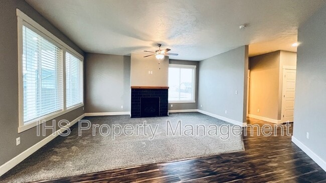 Building Photo - 9801 Silverbright Dr