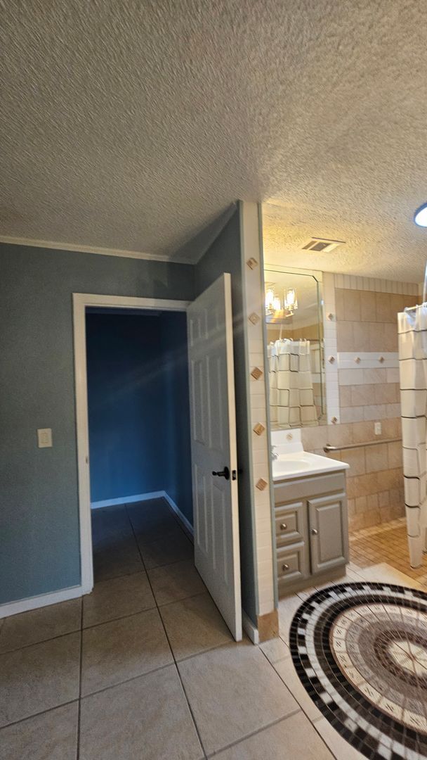 Building Photo - Beautiful 4BR 2BA home in Lakeland, GA