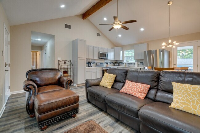 Building Photo - 2609 Wheless Ln