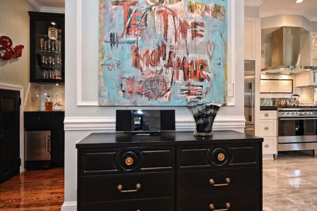 Building Photo - 600 Hermitage Ct