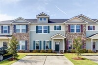 Building Photo - 207 Ventura Pl