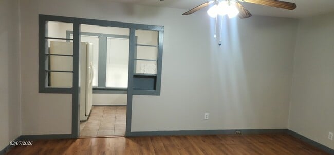 Building Photo - 4612 Hain St