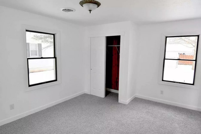 Building Photo - Beautiful Recently Renovated 2-Bedroom Home in Goshen's West Goshen Neighborhood