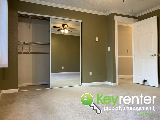 Building Photo - Beautiful 3Bed/2Bath Puyallup House!