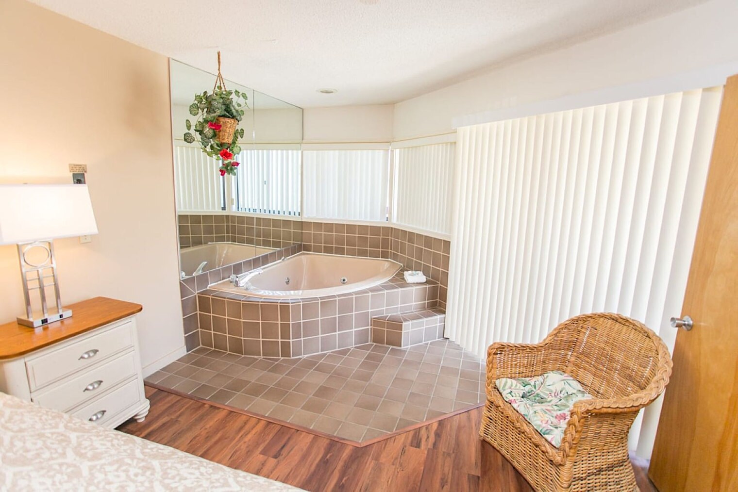 Building Photo - 160 Ocean Hibiscus Dr