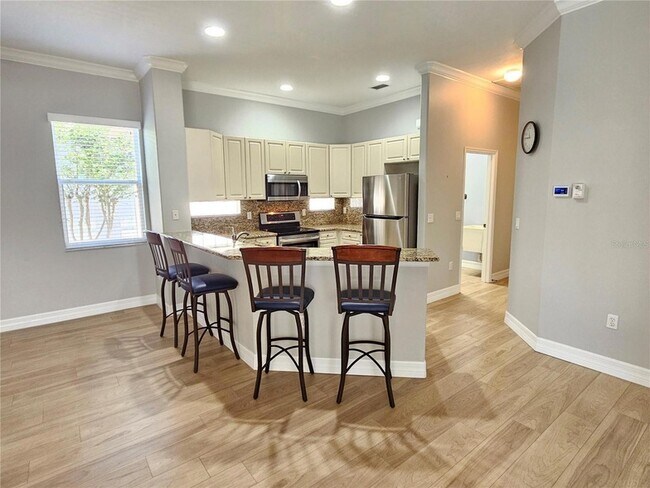 Building Photo - 330 Rio Terra